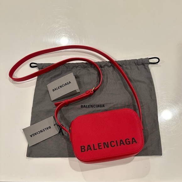 NWT Authentic Balenciaga Camera Bag Crossbody Red - Picture 1 of 6